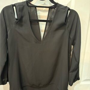 Aqua Cold  shoulder sheer stain long sleeve